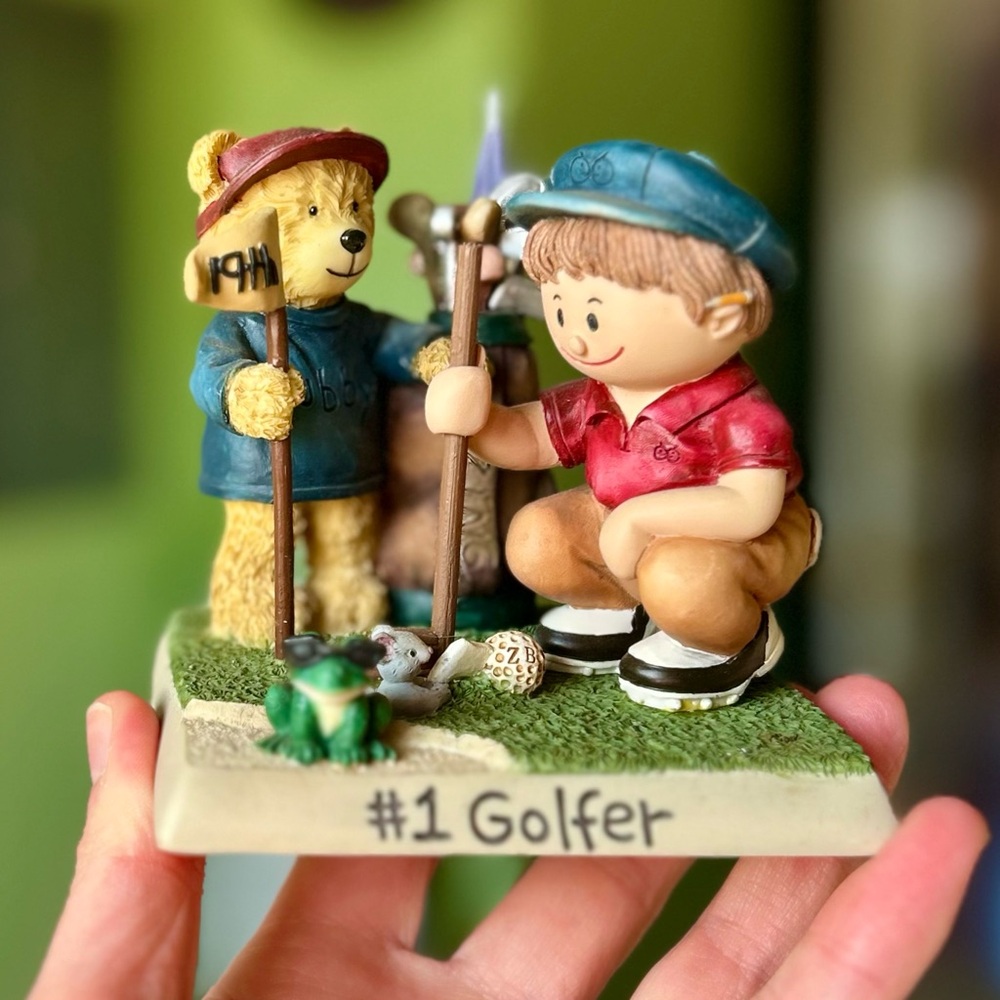 3D Golfer Golfing Bear Animals & Friend Zingle-Berry Collectible Figurine